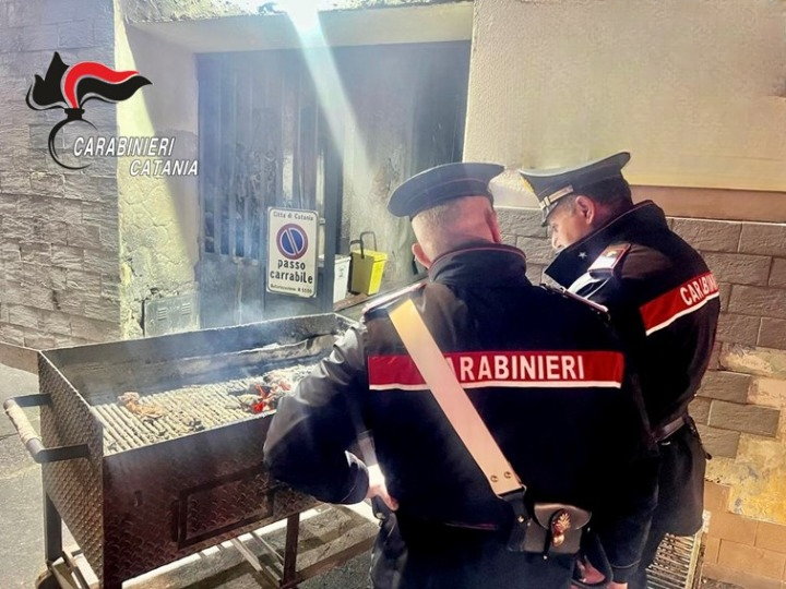 Task force carabinieri-polizia locale a Catania: sanzionati “arrusti e mangia”