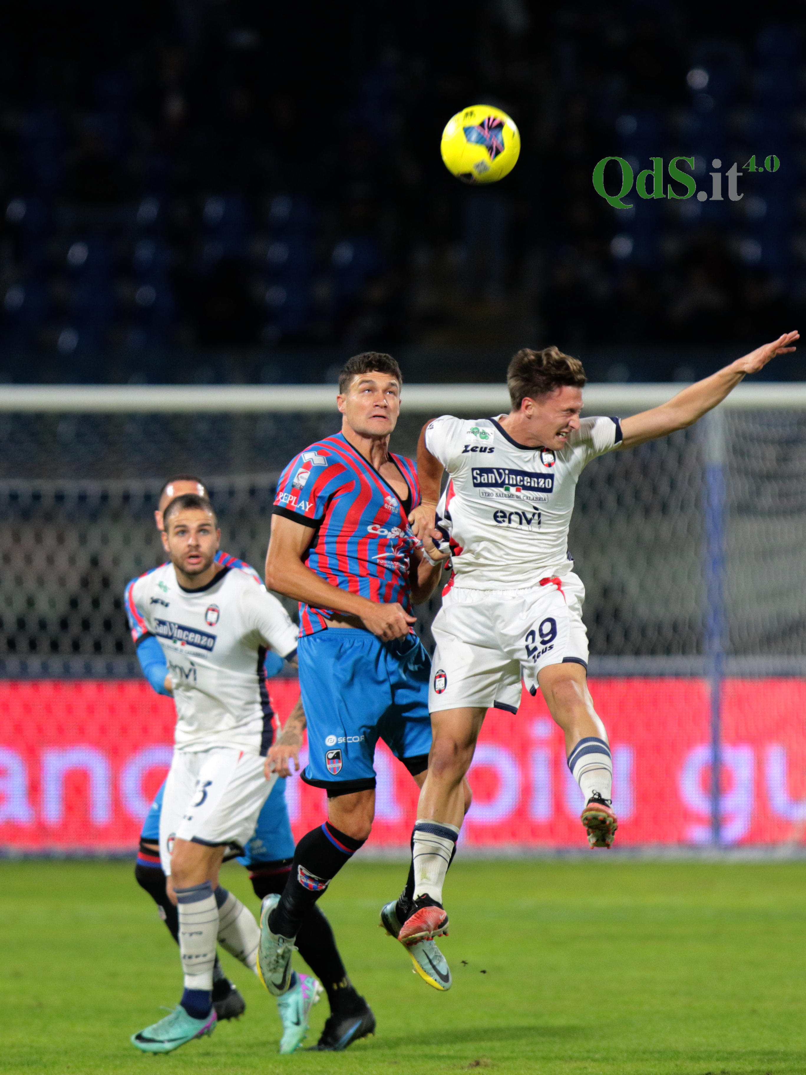 Il Catania avanza in Coppa Italia, rigori decisivi con il Crotone (FOTO)