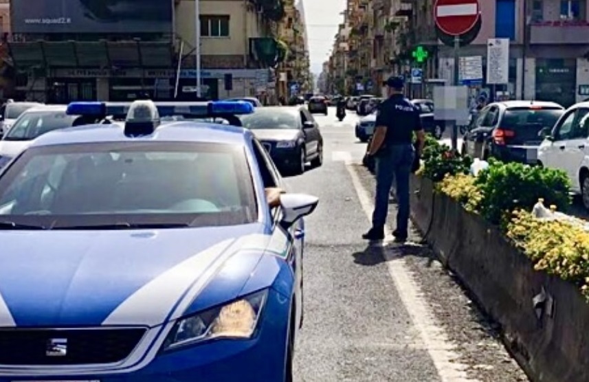 Catania, polizia presenta vademecum “vacanze sicure” contro truffe, furti e rapine