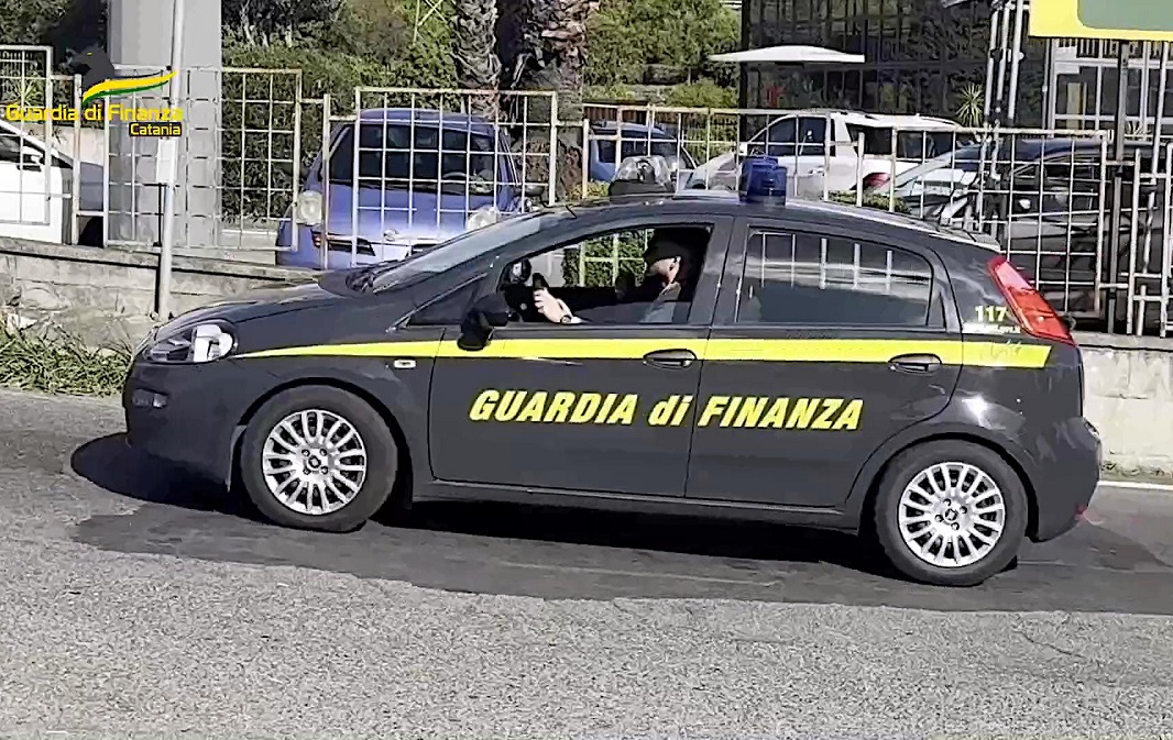 Dal negozio cinese al ristorante, lavoro nero e maxi evasioni: sanzioni nell’Acese