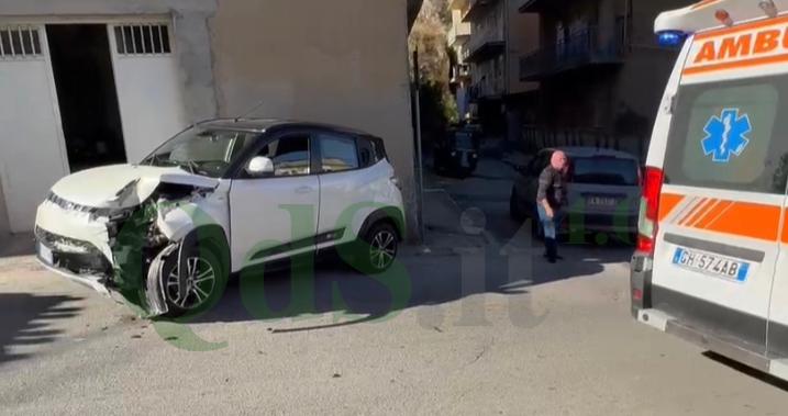 Si sente male mentre è alla guida, anziano si schianta con l’auto e muore nell’Agrigentino