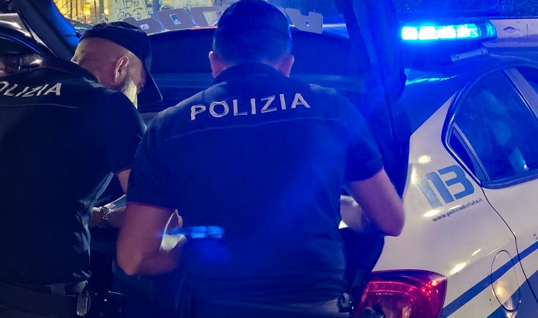 Non si ferma all’Alt, scatta l’inseguimento a Librino: arrestato 32enne