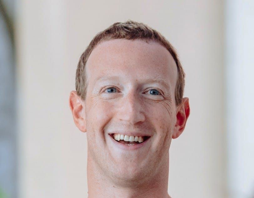 Mark Zuckerberg in ospedale, operato per un infortunio