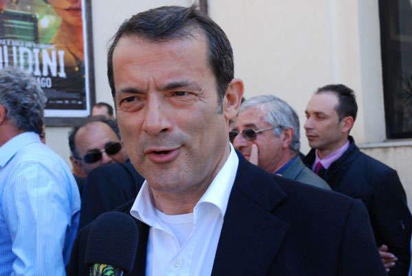 Addio all’ex senatore Nino Strano, lunedì i funerali in Cattedrale a Catania