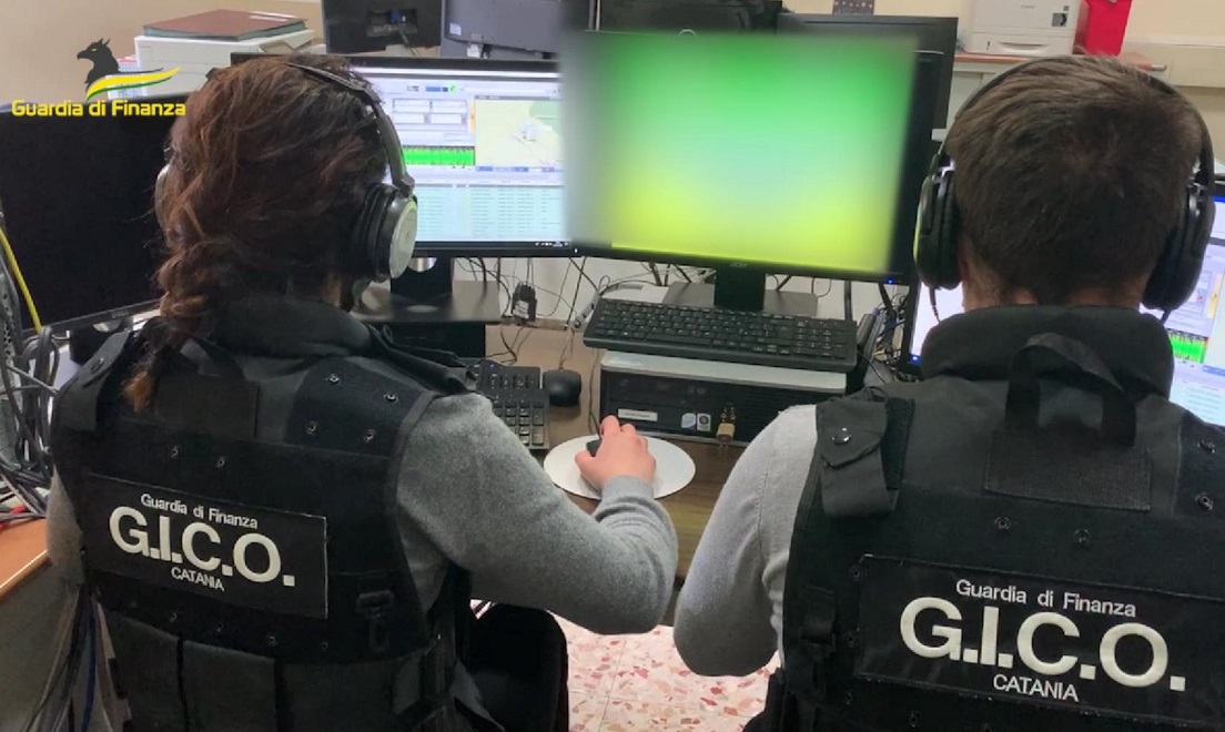 VIDEO | Le frodi e gli “affari” con il clan Mazzei, scatta confisca da 20 milioni di euro