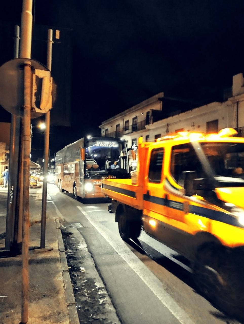 Autostrada chiusa tra Milazzo e Rometta: file chilometriche e disagi Autostrada chiusa tra Milazzo e Rometta: file chilometriche e disagi