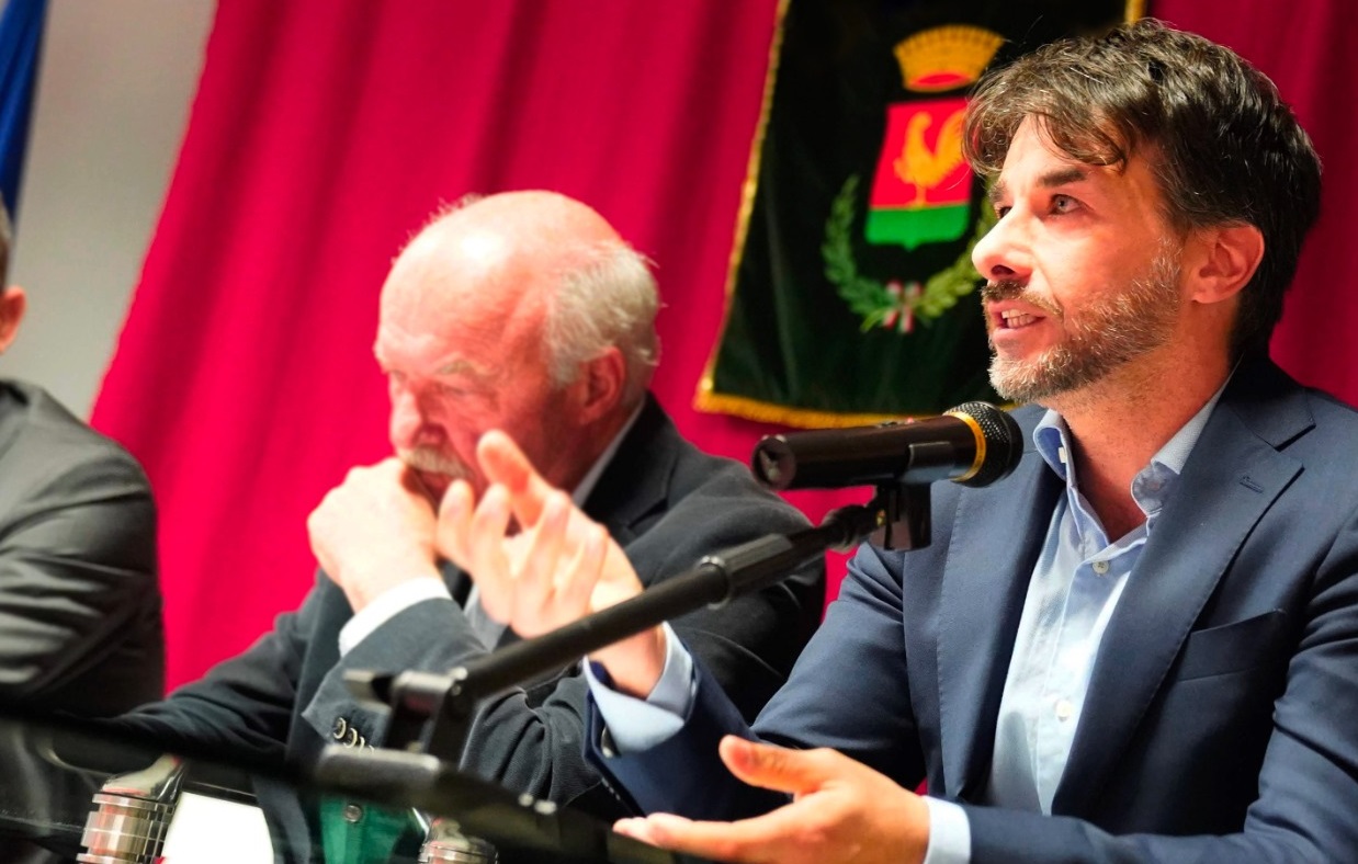 I dubbi sul piano regionale rifiuti, Trizzino: “Non tornano tante cose”