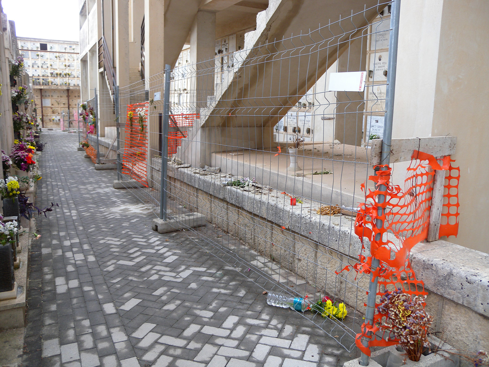 Modica, loculi inaccessibili da anni a rischio crollo