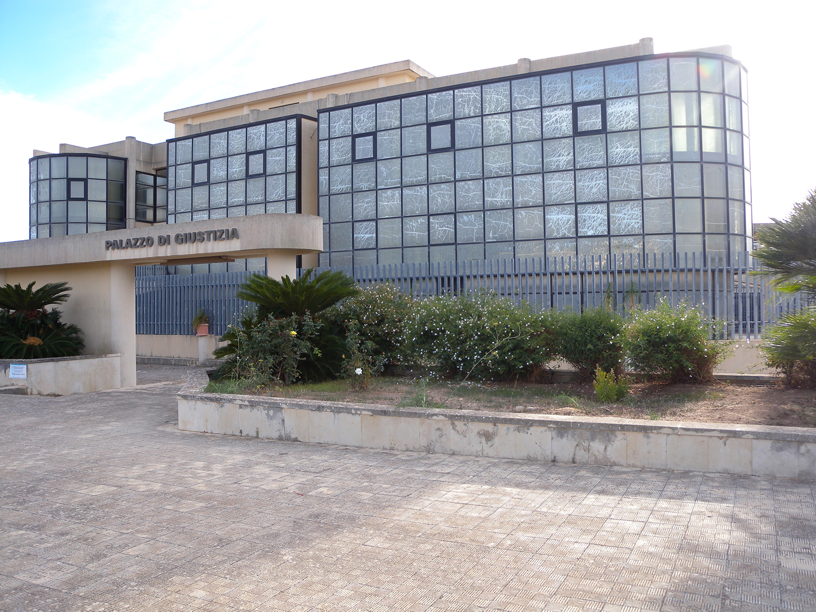 Pressing per il Tribunale di “Modica-Val di Noto”