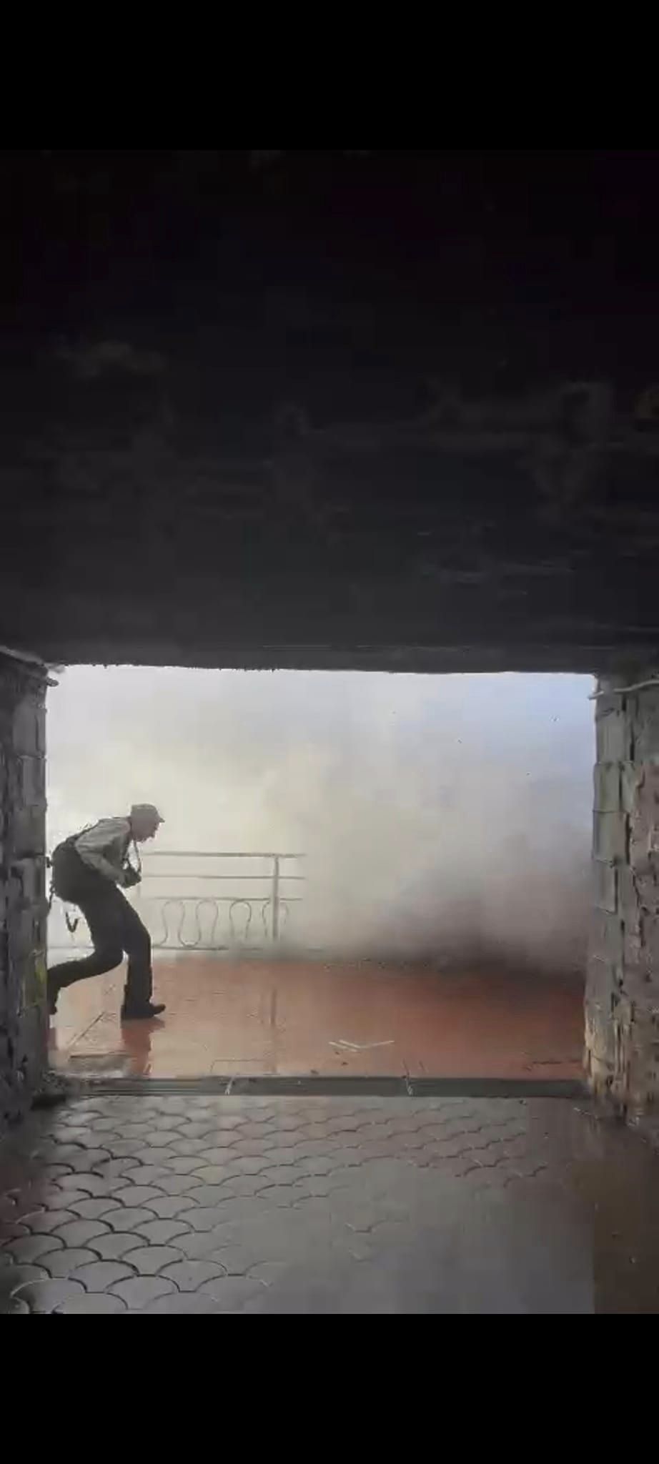 VIDEO | I Vigili del fuoco contro gli “stupidi” che si mettono in pericolo per delle foto