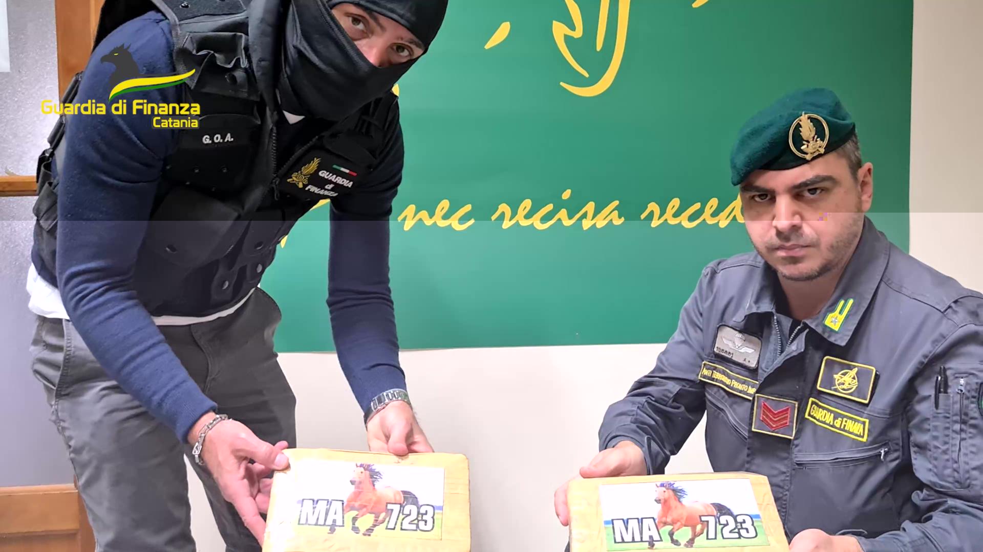 VIDEO | Fermati con 45 kg di cocaina in auto, due arresti alla Zona Industriale di Catania