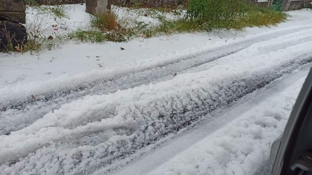 Grandine e maltempo a Nicolosi (Catania, Sicilia) - Fonte foto, Facebook - Orazio Moschetto