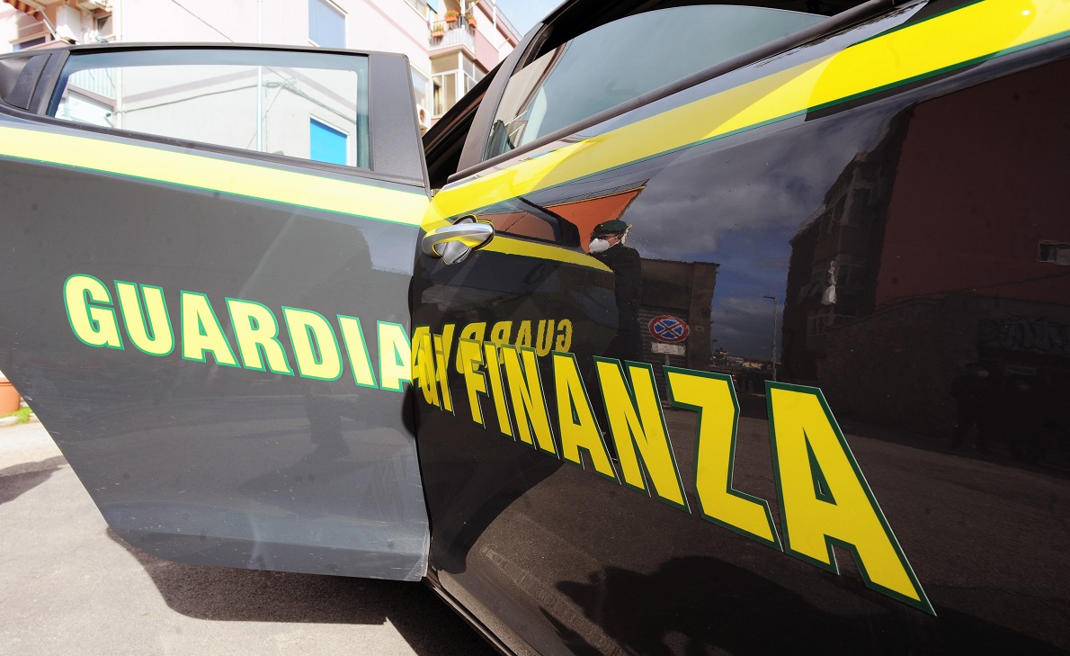 Palermo, scoperto spaccio di crack al quartiere Brancaccio: due giovani in manette