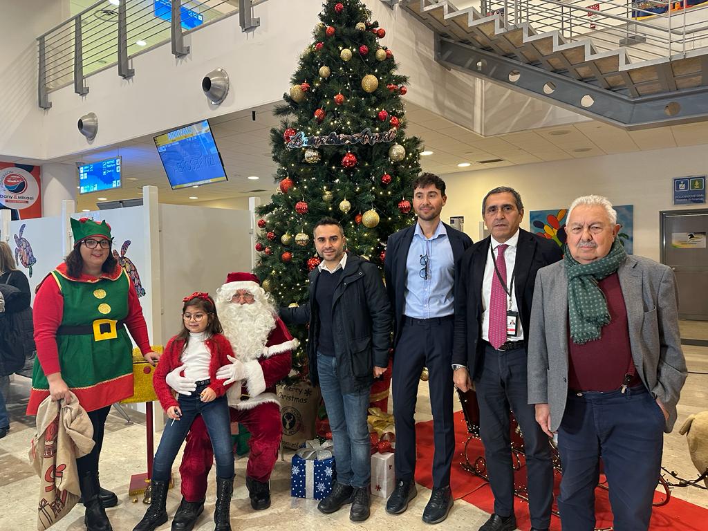 “Natale di condivisione”, successo per l’evento natalizio all’Aeroporto di Lampedusa