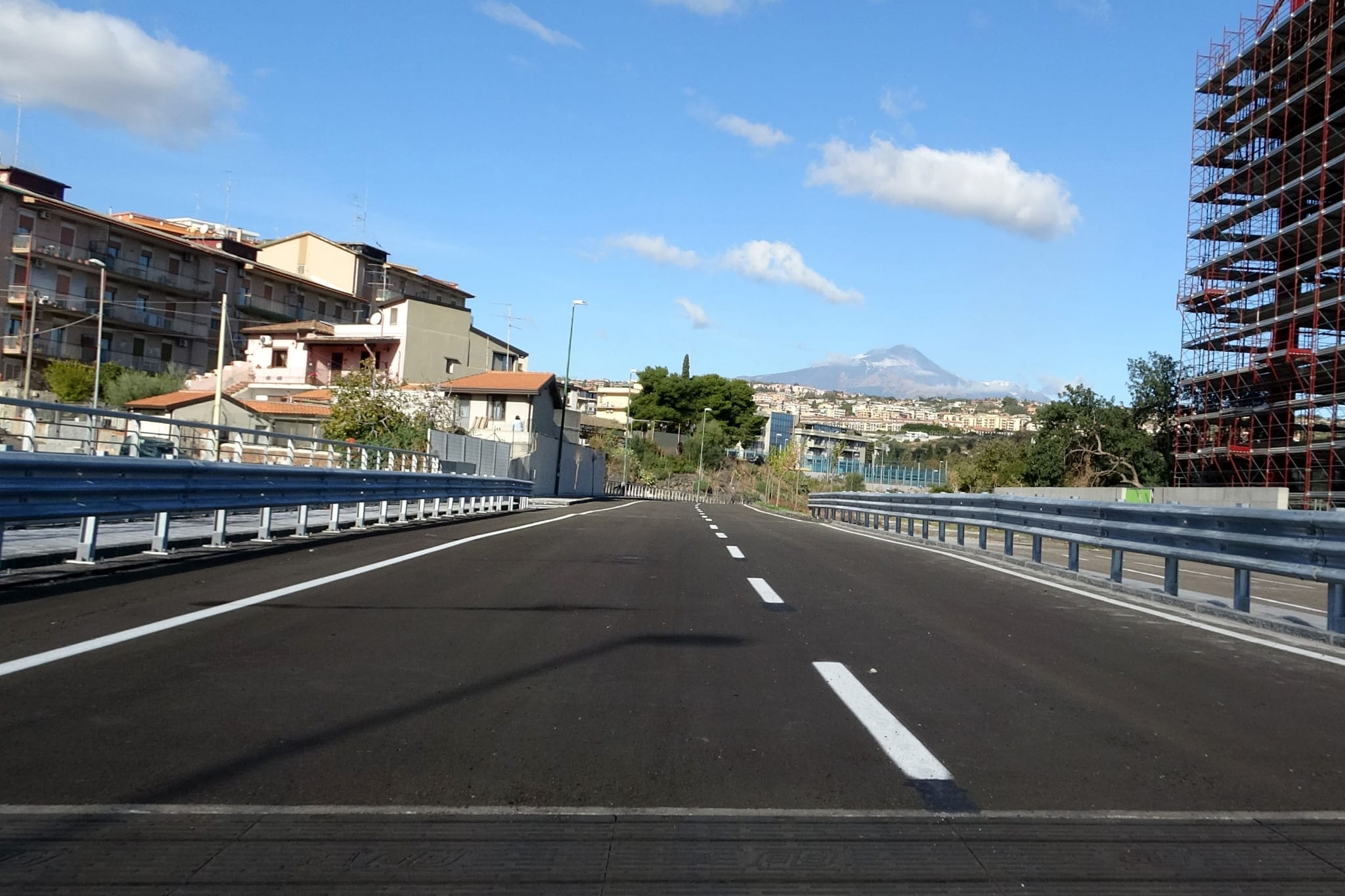 Ognina, aperta al traffico la parallela al lungomare: “Solo primo passo della rinascita” Ognina, aperta al traffico la parallela al lungomare: “Solo primo passo della rinascita”