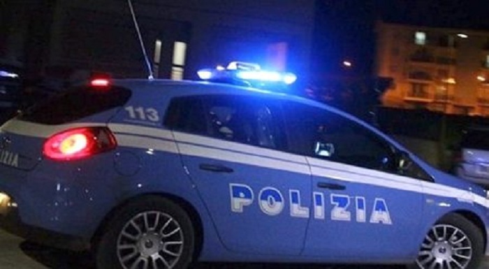 Catania, tentano fuga dopo avere rubato auto: 2 giovani arrestati