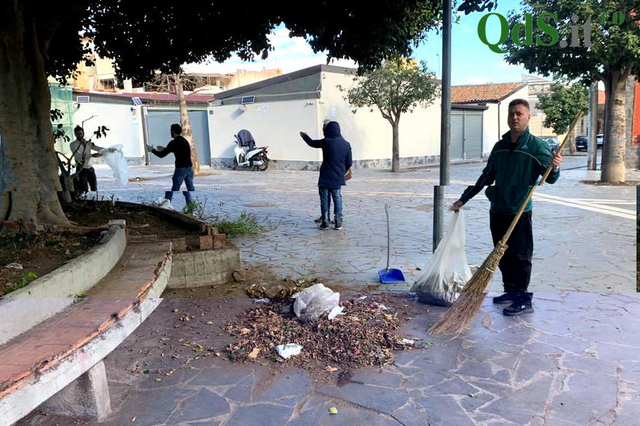 FOTO | Piazza Pergolesi torna a splendere, i volontari di Picanello ripuliscono lo spazio
