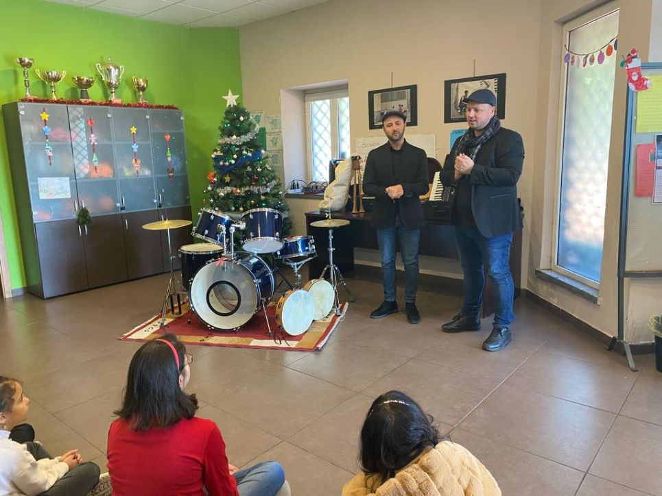 Librino, Bellamorèa dona batteria a bambini di Villa Fazio. “Educare alla legalità per combattere la criminalità”