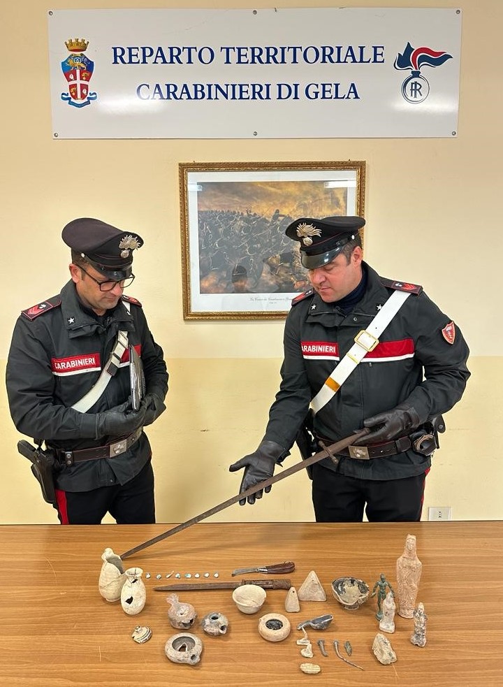 20 dosi di cocaina ben nascoste in casa: arrestato pusher 41enne a Caltanissetta