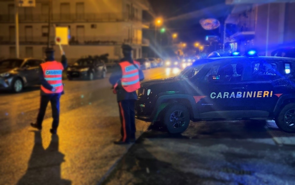 Messina, sorpresa con droga in casa: carabinieri arrestano donna 65enne