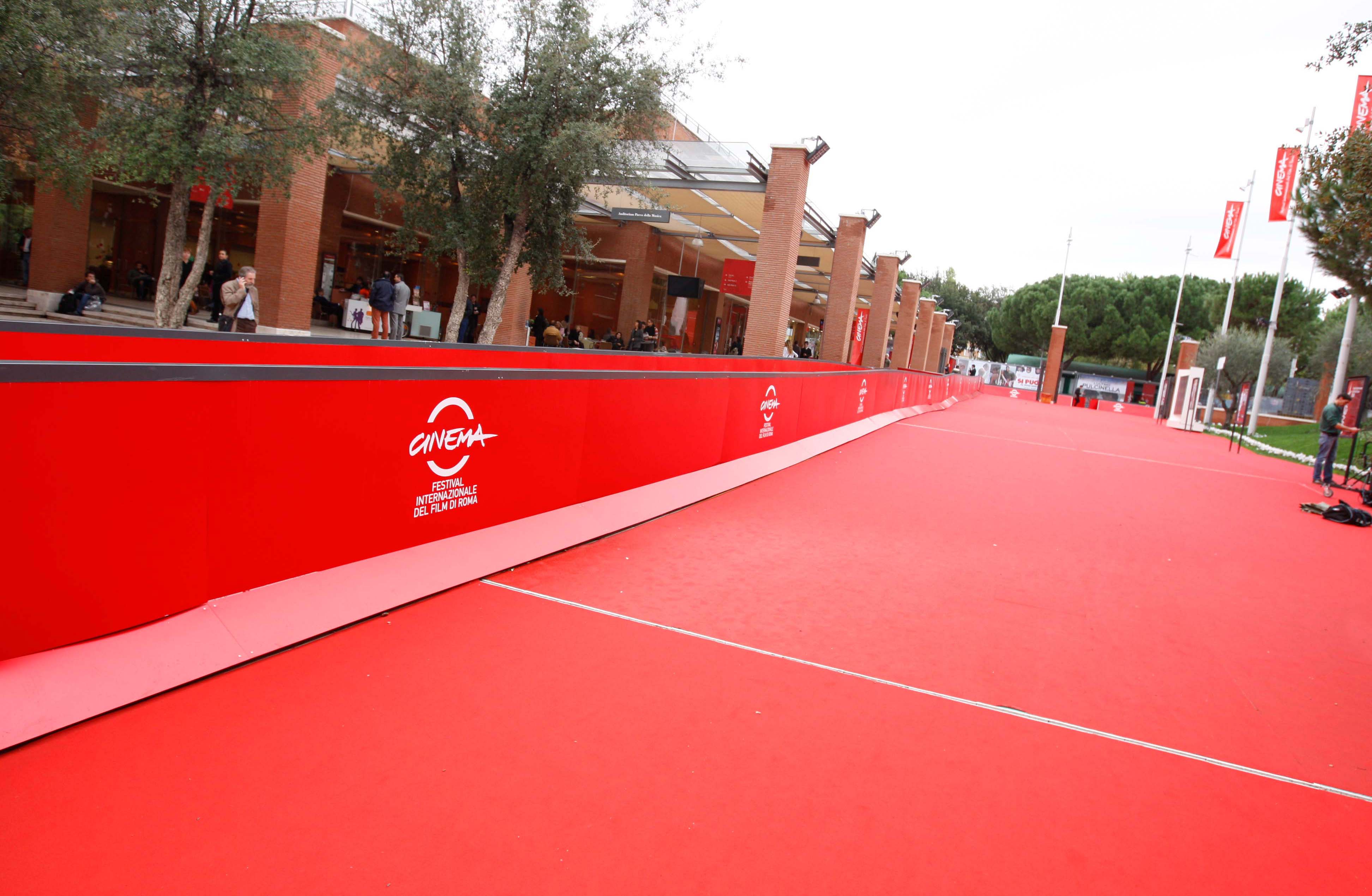 Pamela Anderson irriconoscibile sul red carpet: “Non voglio essere la più bella ma sentirmi libera”