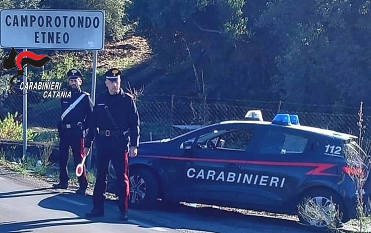 “Ti do tanti di quei pugni che neanche tua mamma ti riconosce”: arrestato 41enne catanese