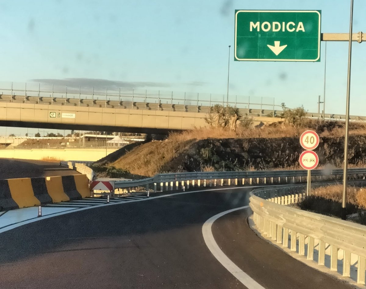 Lavori sulla A18 Sr-Gela, non si fermano le polemiche