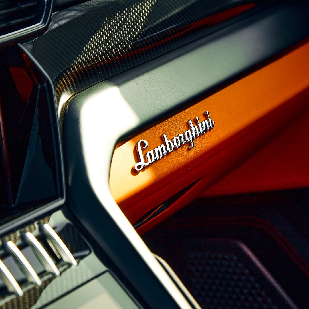 Lamborghini, tanta fiducia per il 2024. Pioggia di ordini, in arrivo assunzioni