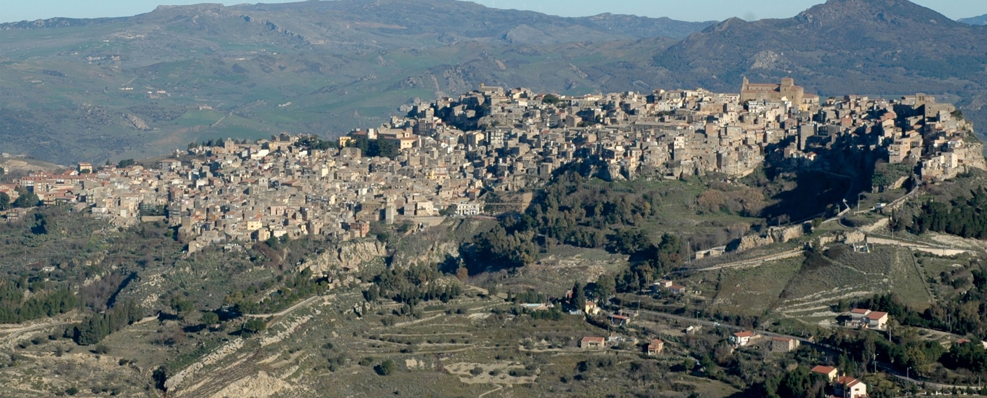 Calascibetta, il Teatro elemento di connessione con il territorio