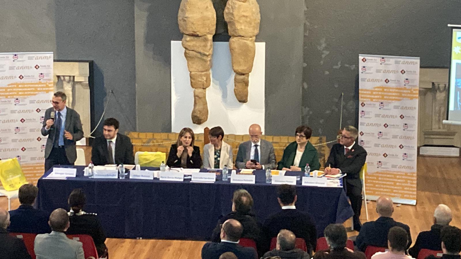 Agrigento, “Bevi responsabilmente” contro la malamovida