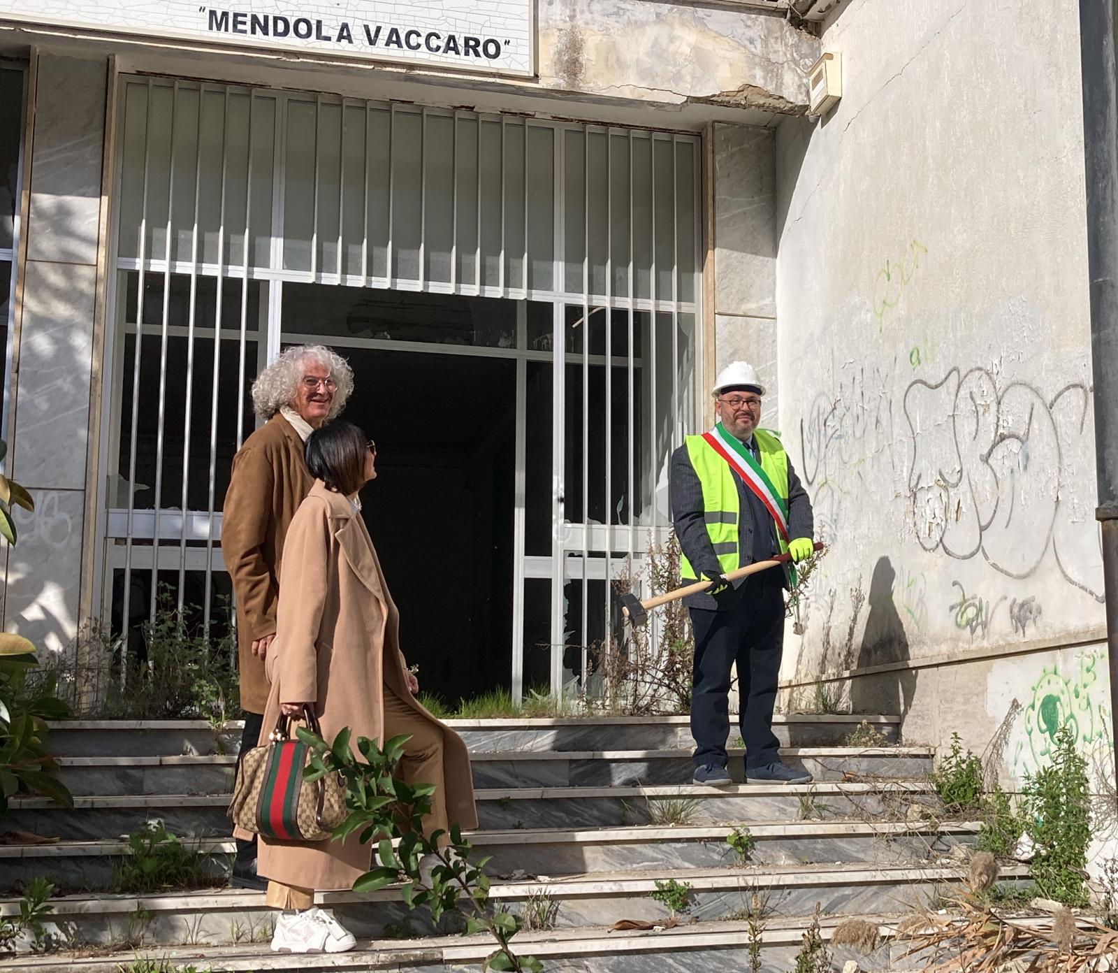 A Favara avviati i lavori per la scuola Mendola