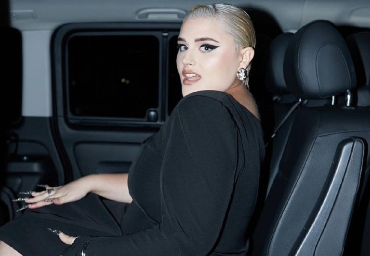 Sanremo 2024, la rivelazione BigMama: “Sono una queer”. Ecco cosa significa Sanremo 2024, la rivelazione BigMama: “Sono una queer”. Ecco cosa significa