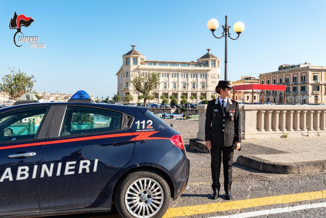 Siracusa, oppone resistenza durante controllo: arrestato pregiudicato 20enne