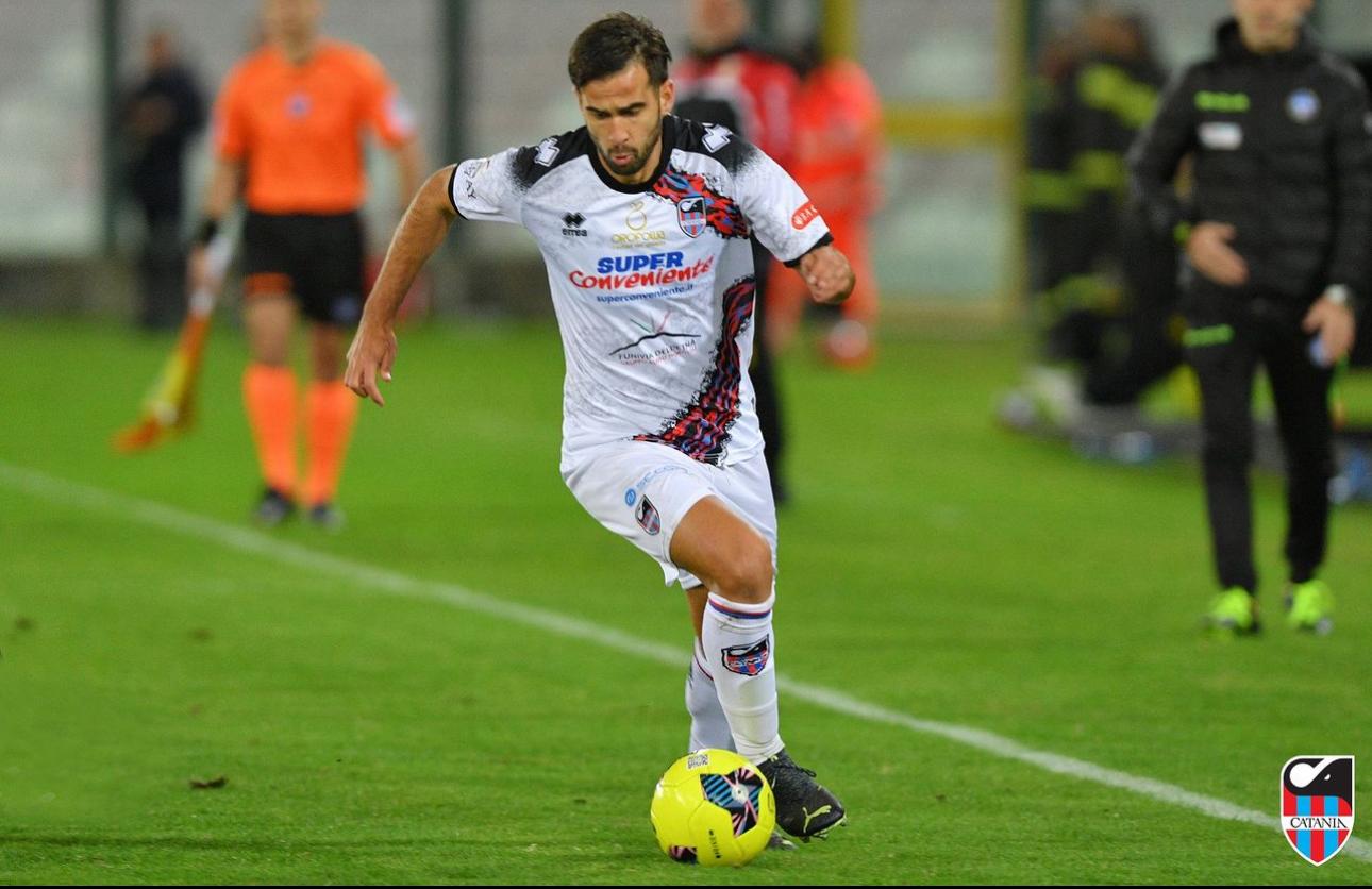 Catania, ufficiale la cessione di Deli alla Casertana