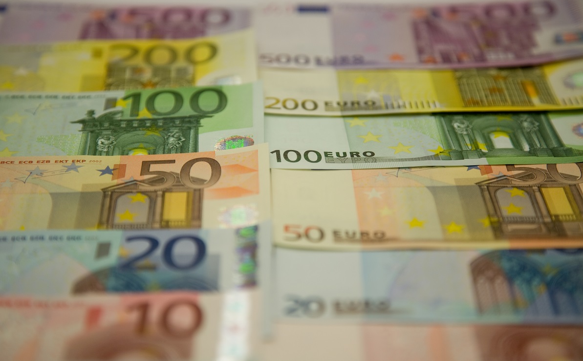 Stipendi, bonus 2 giugno in busta paga: come funziona e a quanto ammonta