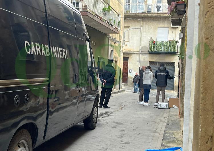 VIDEO | Due donne trovate morte nell’Agrigentino, sul posto i carabinieri