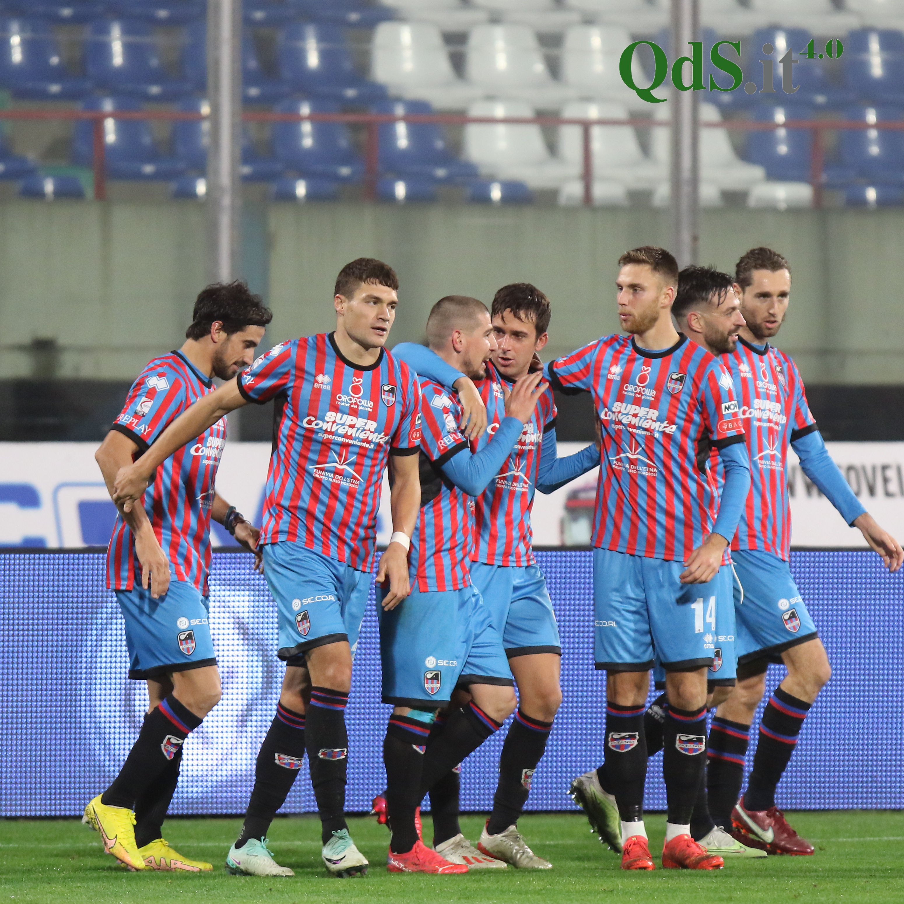 Galleria foto 'Il Catania vince facile col Brindisi: la fotogallery del “poker” al “Massimino”' - foto 9