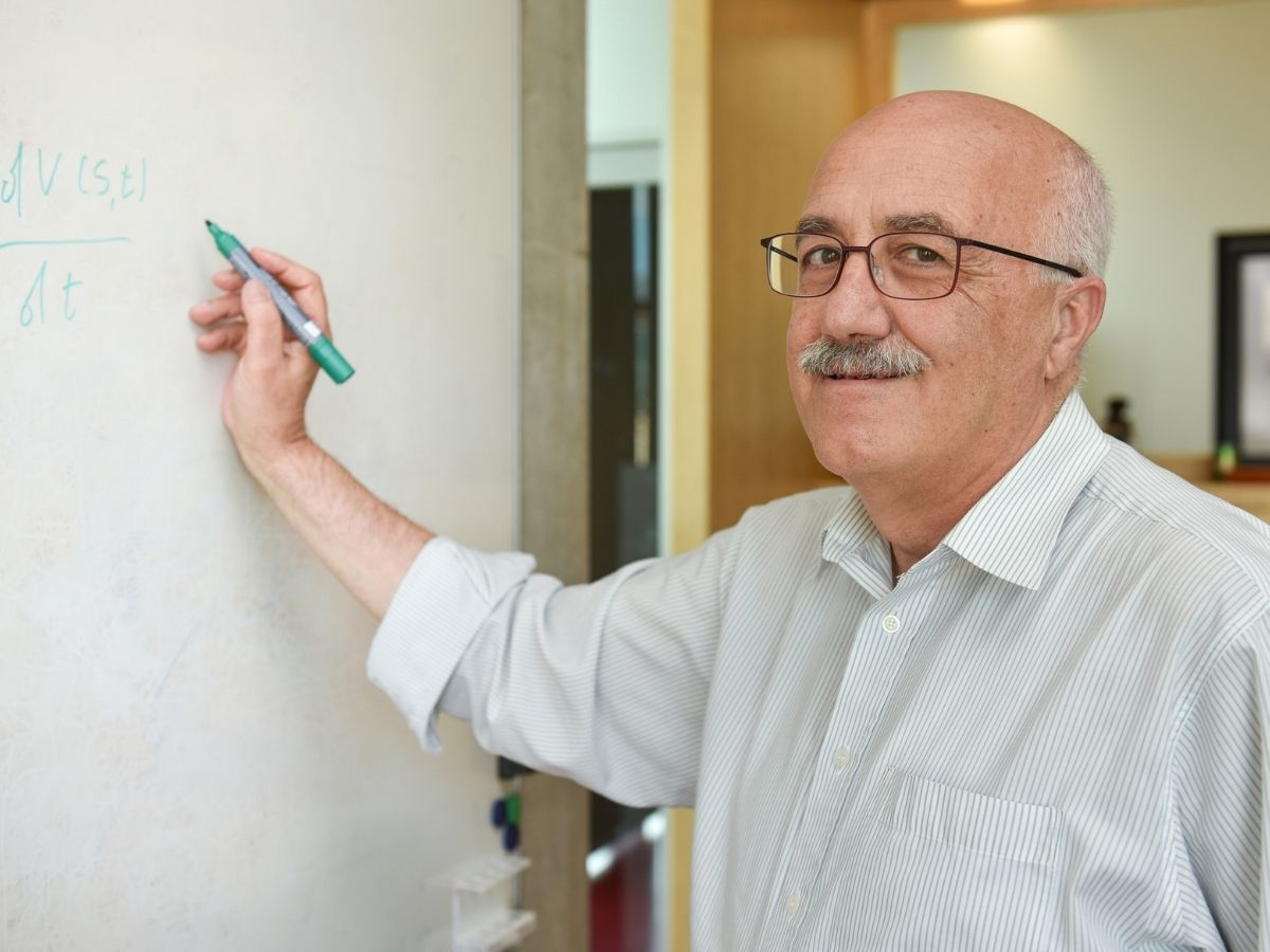 Così l’intelligenza artificiale sta aiutando la ricerca sulla produzione dell’idrogeno