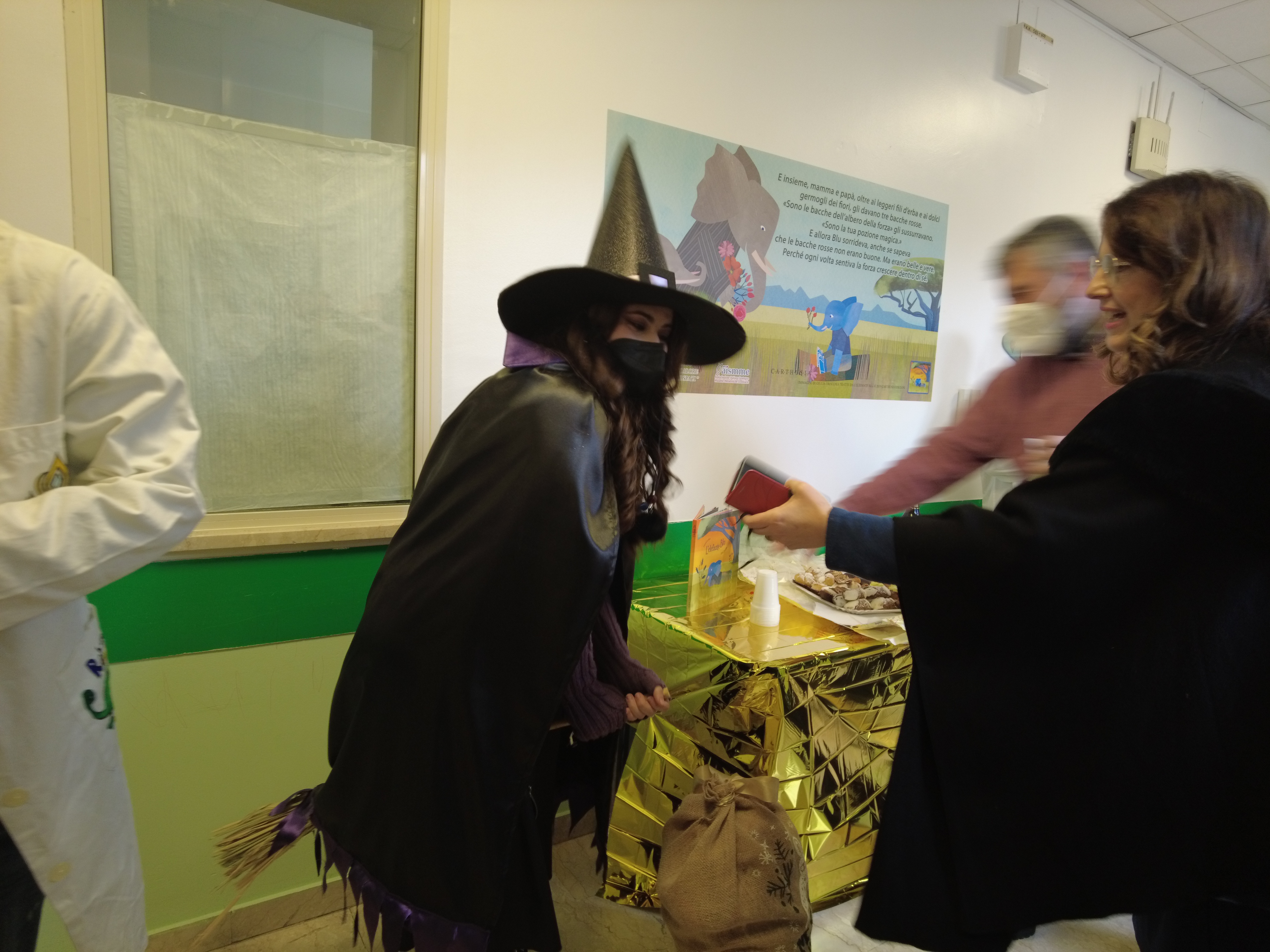 Malattie metaboliche infantili, murales e fiabe all’ospedale “Di Cristina” di Palermo: “Bimbi devono sentirsi sereni” Malattie metaboliche infantili, murales e fiabe all’ospedale “Di Cristina” di Palermo: “Bimbi devono sentirsi sereni”