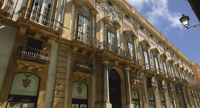 Tra Liberty ed ellenismo Palermo si apre all’arte