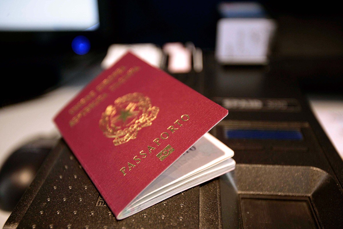 VIDEO | Passaporti, arriva la novità: ecco cosa cambierà