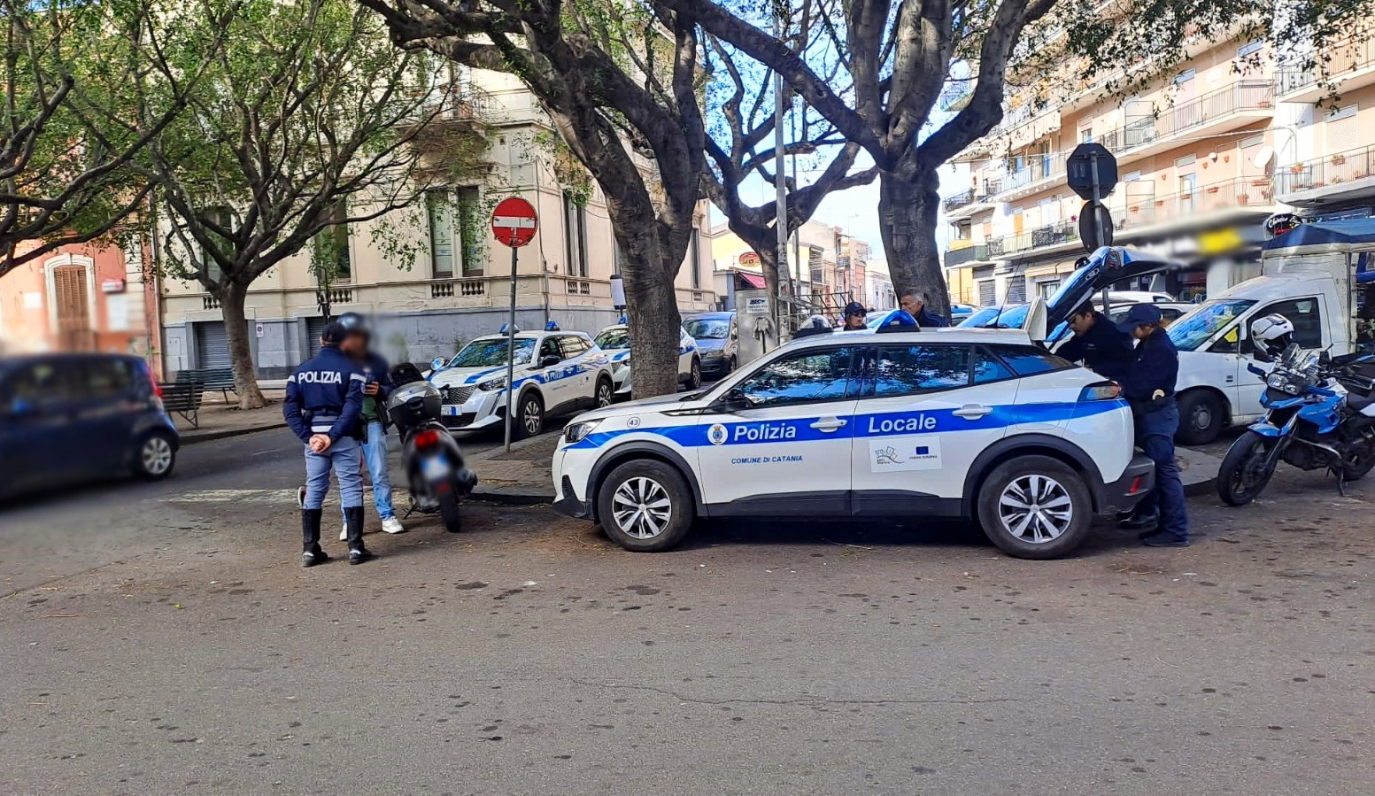 Catania, quartieri al setaccio: sequestro droga a San Giorgio, sequestro veicoli a Picanello