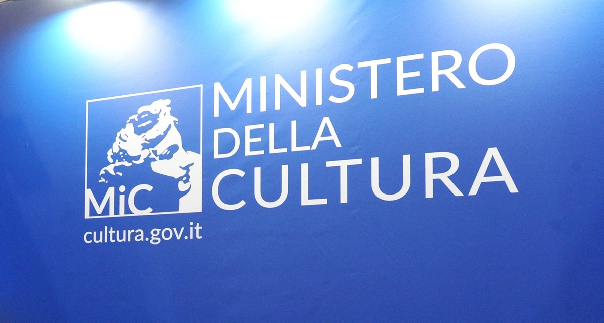 Bonus libri: la Carta della Cultura può offrire fino a 500 euro. Come fare domanda, c’è tempo fino al 31 ottobre