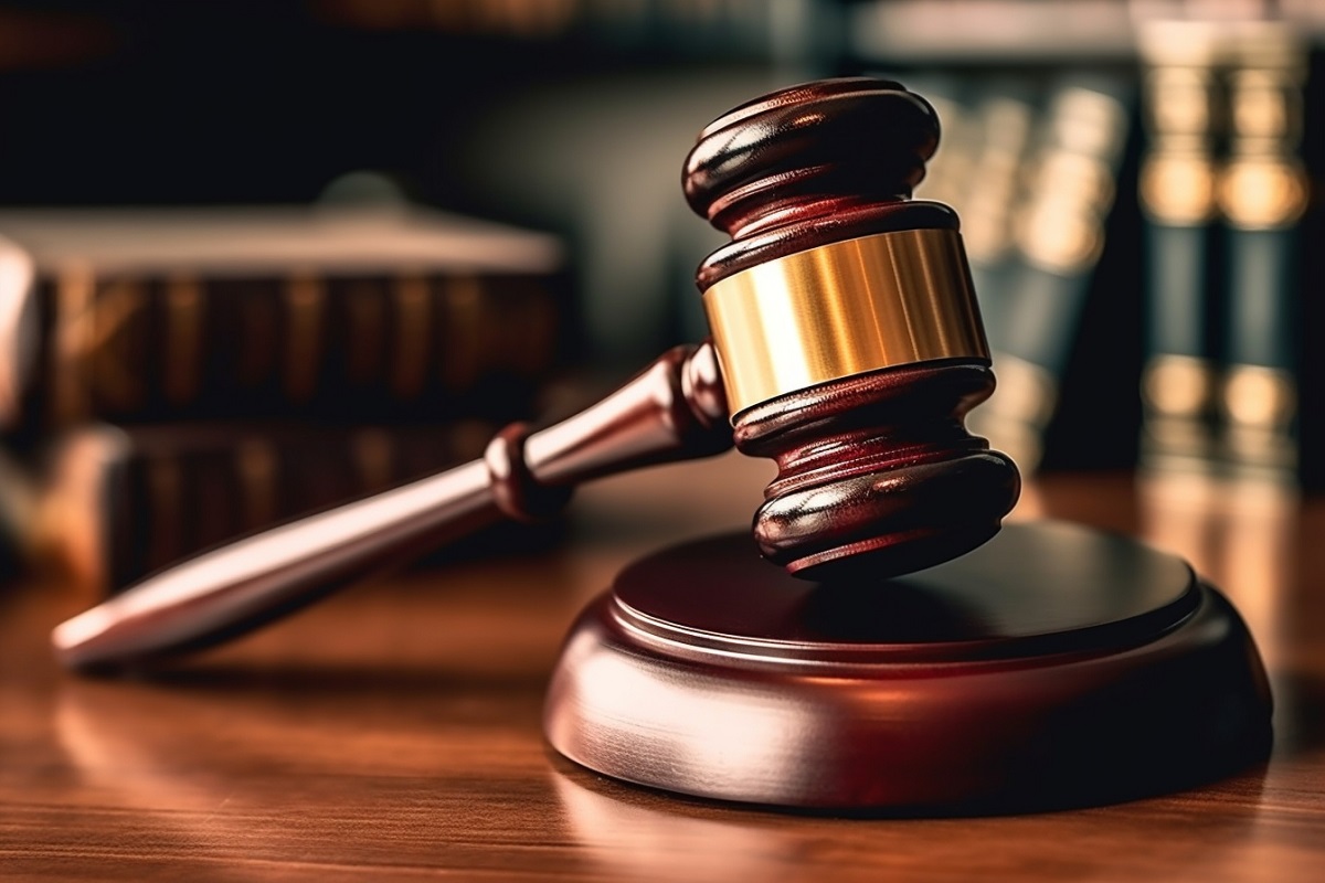 Bimbi torturati e con morsi di topo: madre condannata a 10 anni