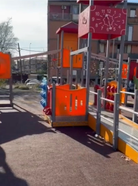 Catania, 6 nuove bambinopoli consegnate per i giochi dei più piccoli