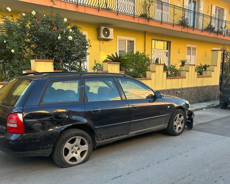 Milazzo, scontro auto-scooter: 19enne perde le dita di una mano