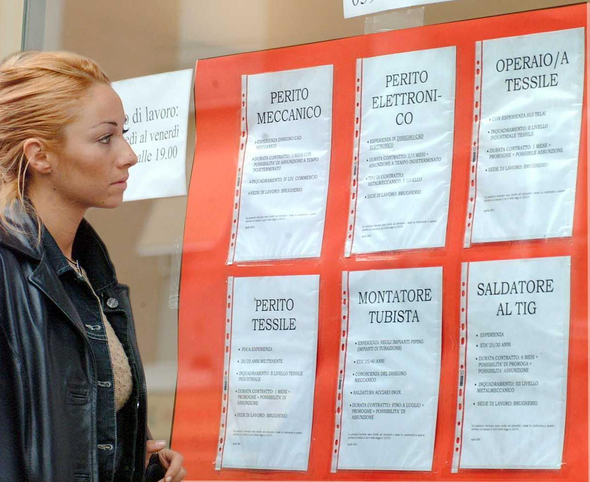 Lavoro, Ocse: “Donne e giovani tagliati fuori da mercato ostile e flop formazione professionale”