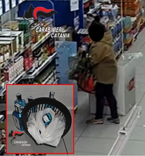 Entrano al supermercato e provano a rubare liquori: due arresti nel Catanese