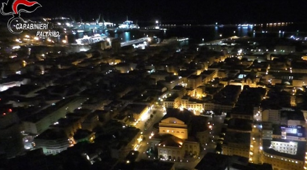 Porta dei Greci 2, accordi commerciali e spaccio di droga: ecco chi gestiva il “business” a Palermo