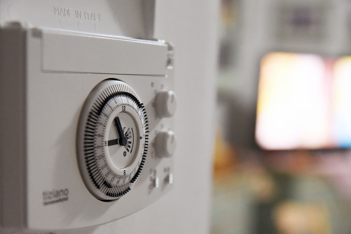 Bonus fino a 8.000 euro per chi sostituisce caldaie, stufe o camini: domande aperte fino a dicembre 2025 Bonus fino a 8.000 euro per chi sostituisce caldaie, stufe o camini: domande aperte fino a dicembre 2025